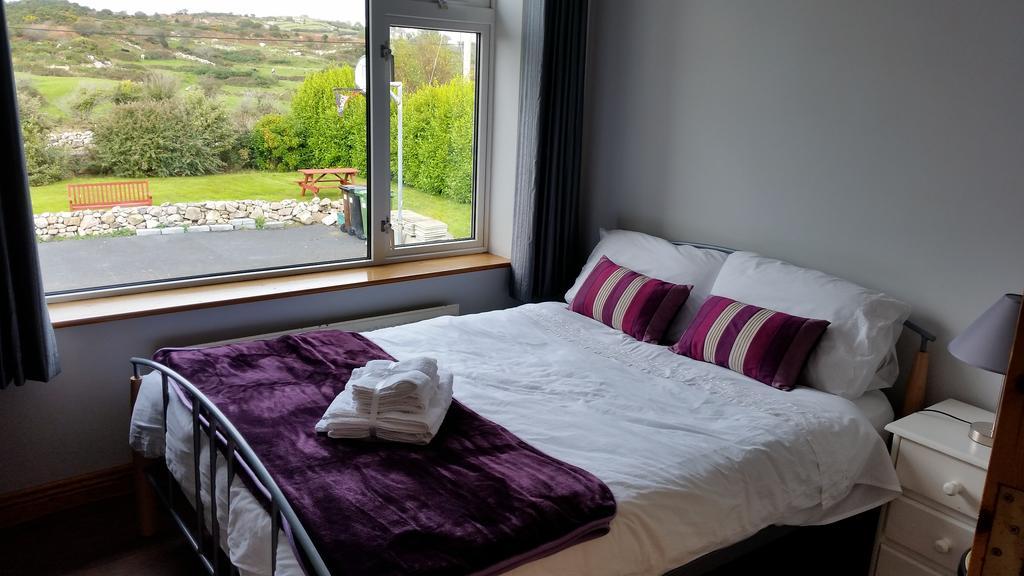 Frank'S Villa Galway Bagian luar foto